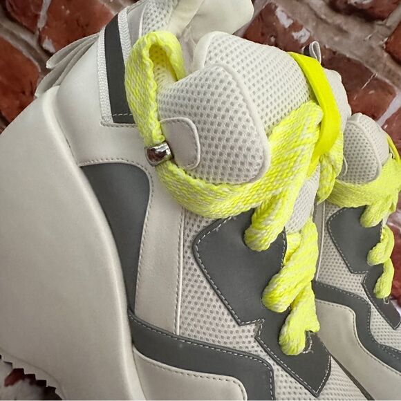 NIB Poster Grl funky wave neon green laced platform Rave sneakers Sz 10 - Picture 2 of 8